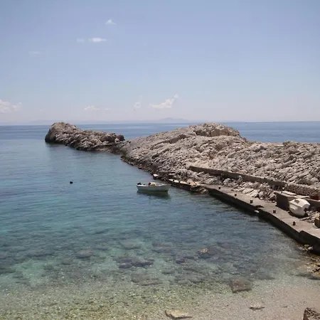Pensionat Apartments And Rooms By The Sea Cove Zarace - Dubovica, Hvar - 8781 Zarače